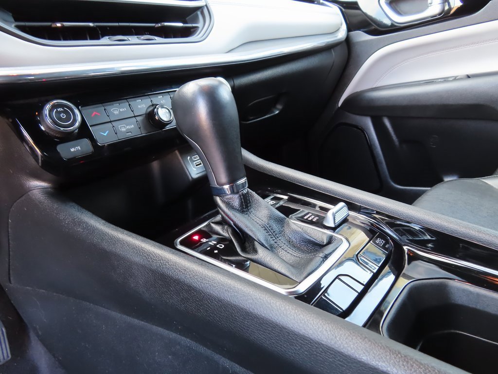 Used 2023 Jeep Compass Limited image 19