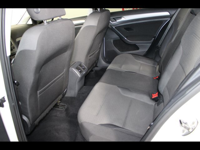 Used 2016 Volkswagen Golf S FWD image 13