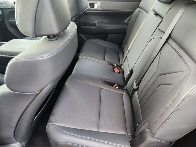 Used 2026 Hyundai Santa Fe SEL FWD image 24