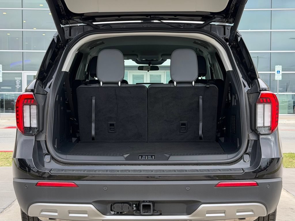 New 2026 Ford Explorer Active w/ Active Comfort Package RWD image 28
