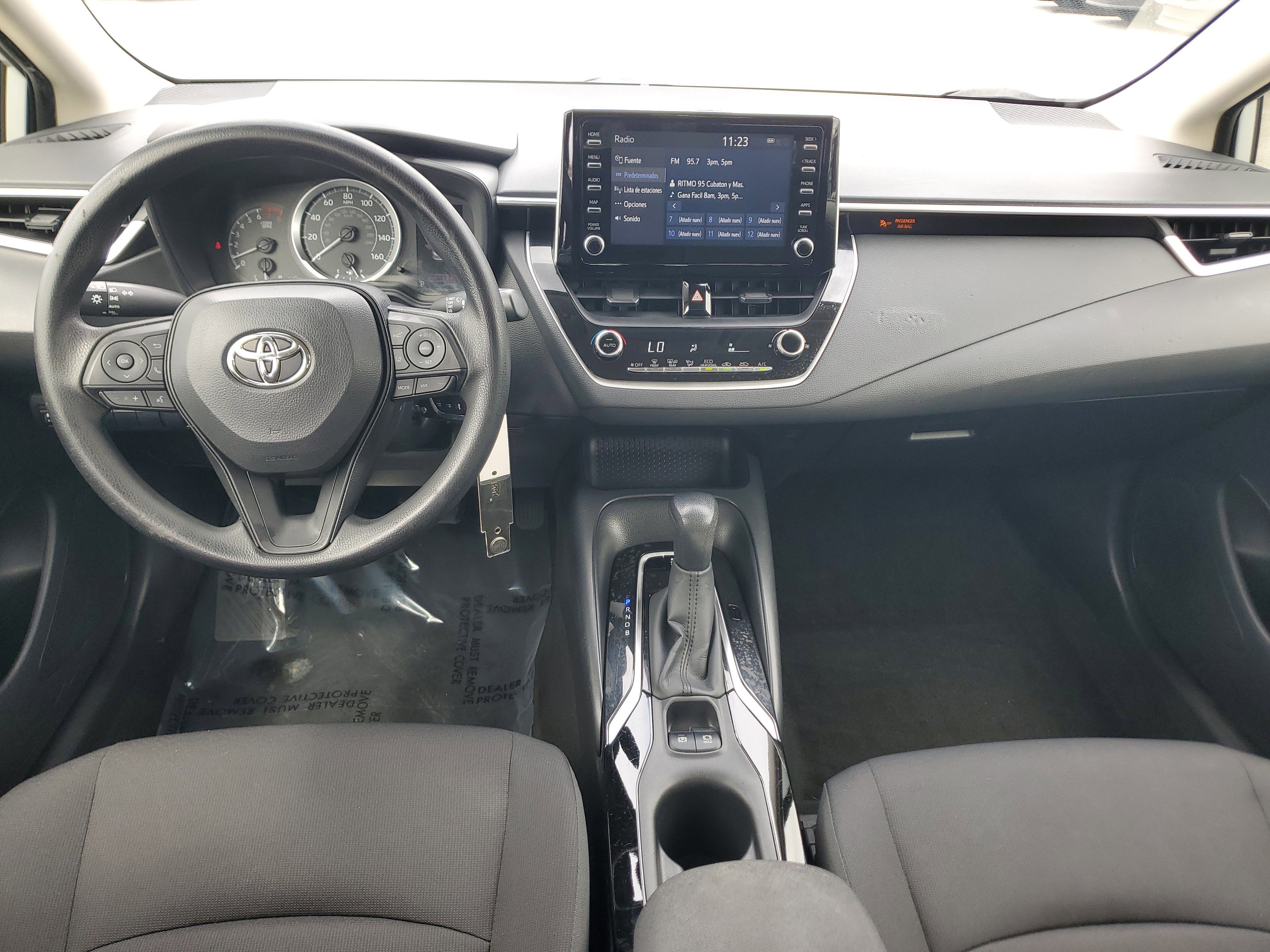 Used 2020 Toyota Corolla LE image 14