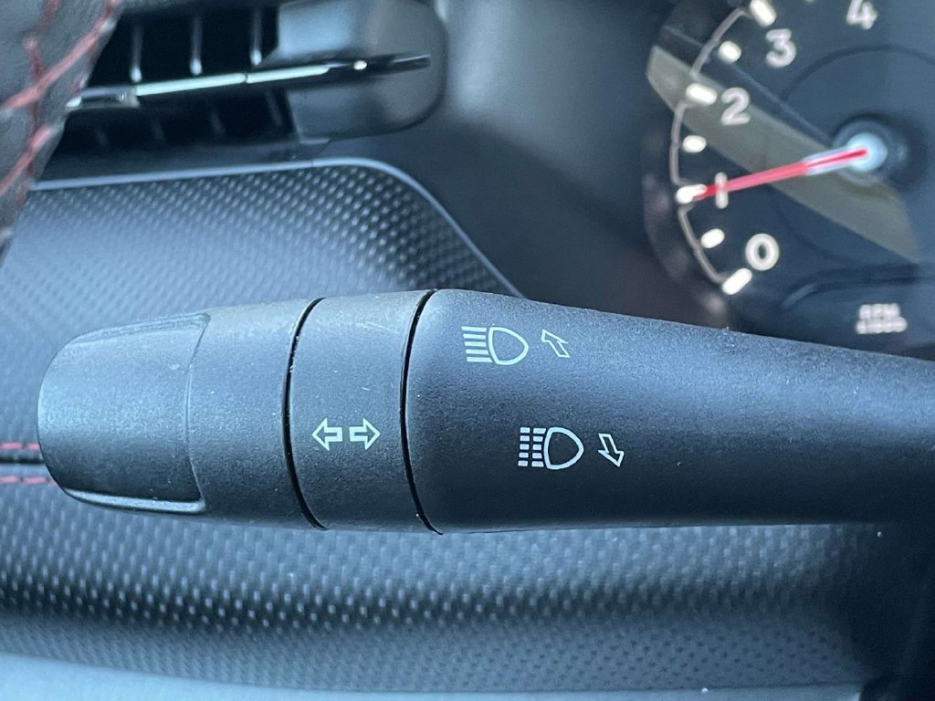 Used 2025 Jeep Compass Trailhawk AWD/4WD image 33