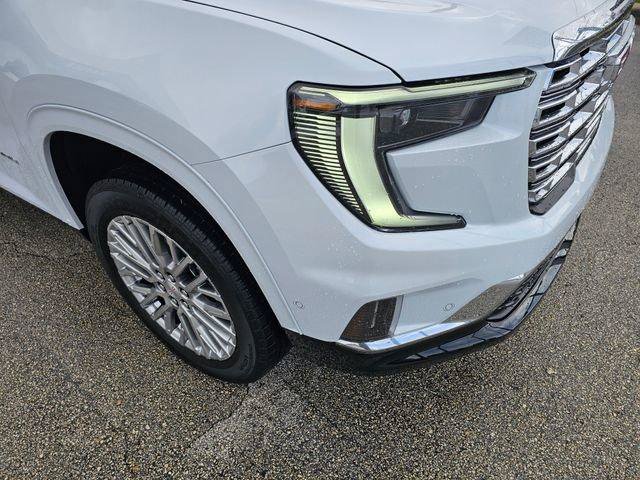 New 2026 GMC Acadia Denali w/ Super Cruise Package FWD image 10
