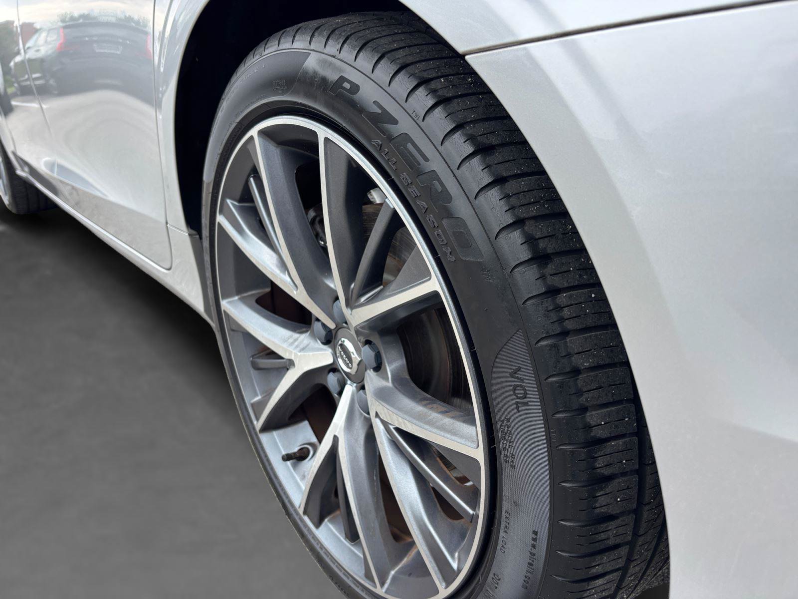 Used 2018 Volvo S90 T5 Momentum w/ Convenience Package FWD image 53