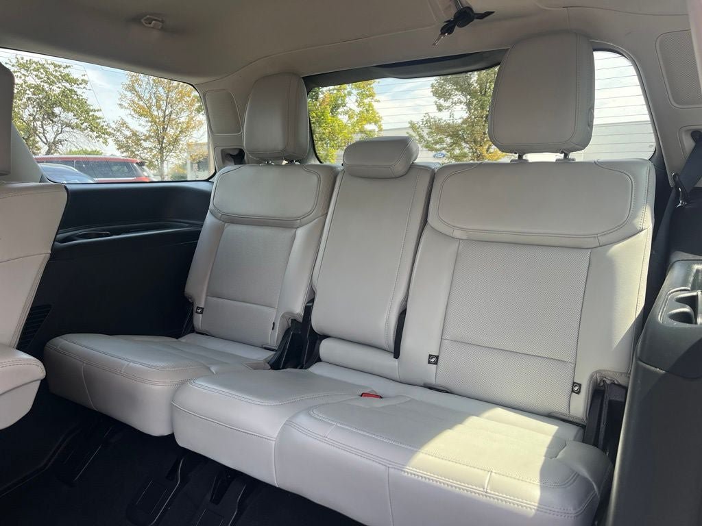 Certified 2025 Ford Expedition Platinum AWD/4WD image 18