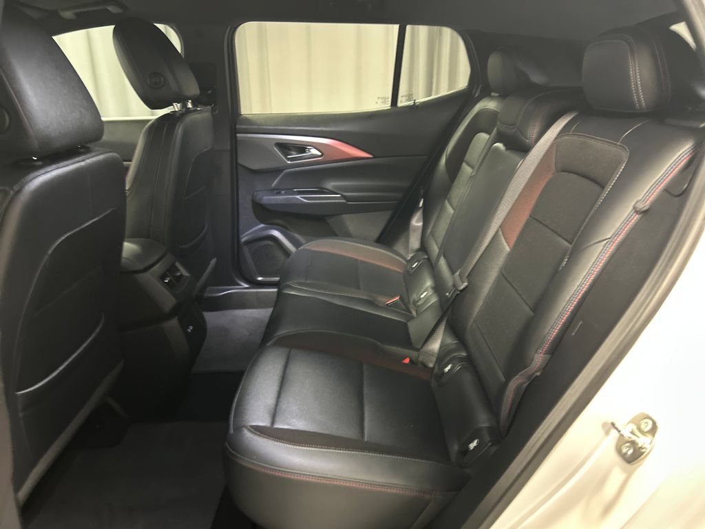 Used 2024 Chevrolet Equinox EV RS FWD image 23