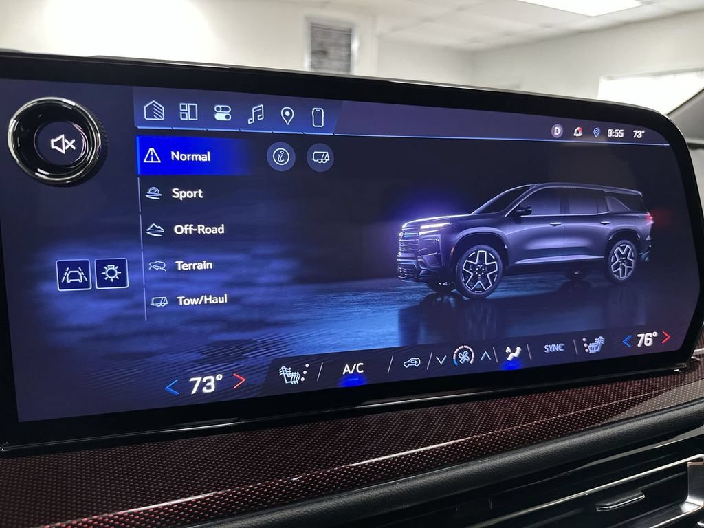 Used 2026 Chevrolet Traverse Z71 w/ Driver Confidence Package AWD/4WD image 42