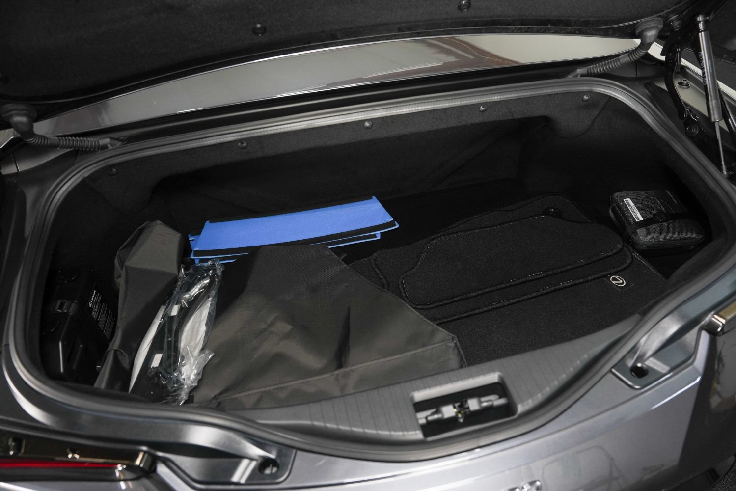 Used 2025 Lexus LC 500 Convertible w/ Bespoke Build Package RWD image 44
