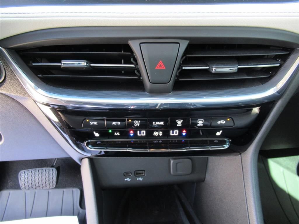 Used 2025 Buick Encore GX Avenir w/ Avenir Technology Package image 22