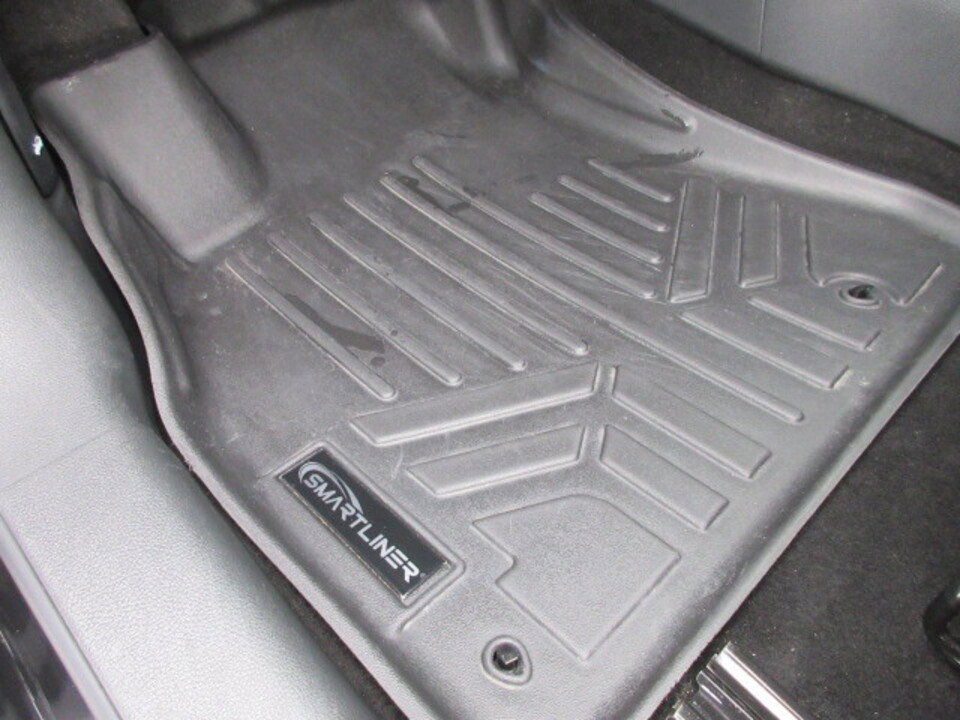Used 2024 Nissan Sentra SV FWD image 29