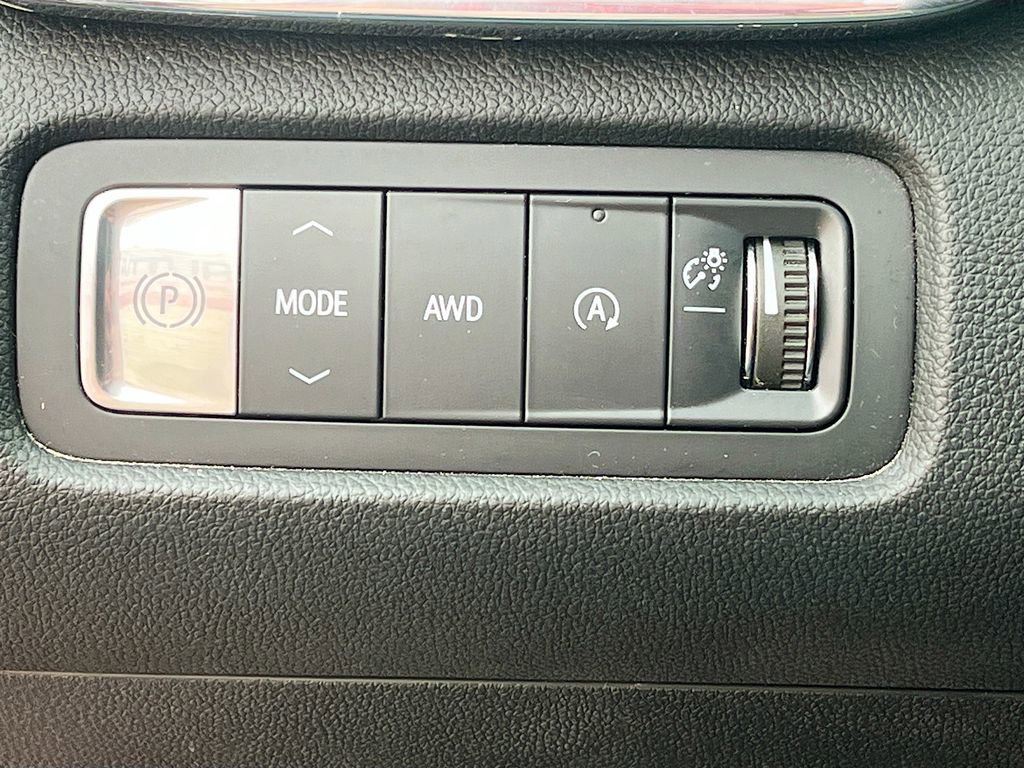 Used 2025 GMC Acadia Denali w/ Super Cruise Package image 10