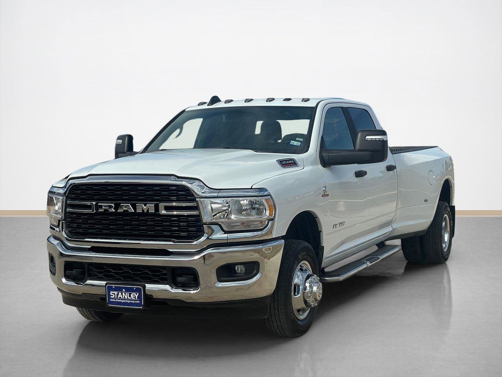 Used 2024 RAM 3500 Big Horn image 3