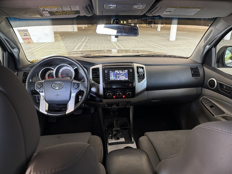 Used 2015 Toyota Tacoma PreRunner w/ TRD Off-Road Package RWD image 8