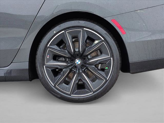 New 2026 BMW 740i xDrive w/ Luxury Rear Seating Package image 10