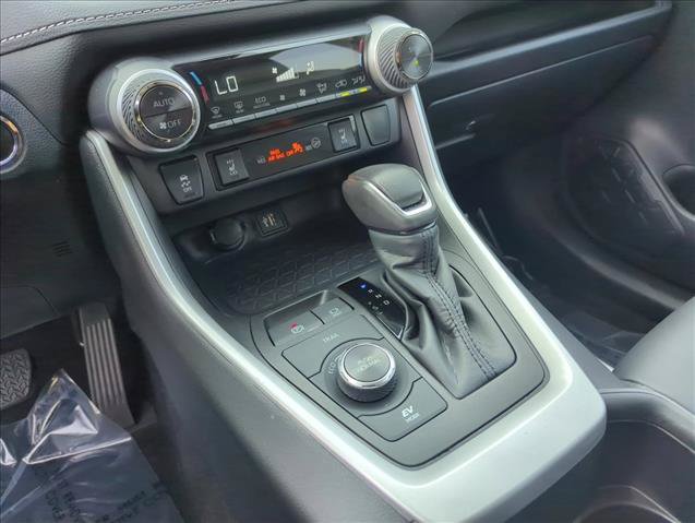 Used 2023 Toyota RAV4 XLE Premium AWD/4WD image 17