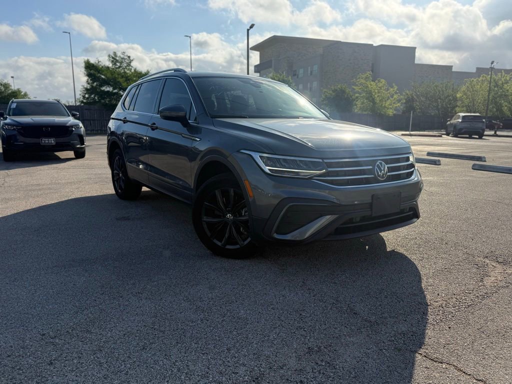 Used 2024 Volkswagen Tiguan SE video 1