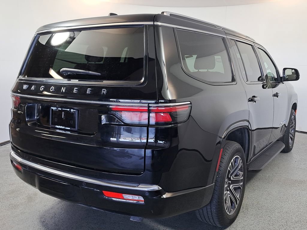 Used 2025 Jeep Wagoneer 4WD w/ Premium Group I image 6