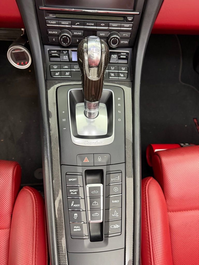 Used 2015 Porsche 911 Turbo S image 15