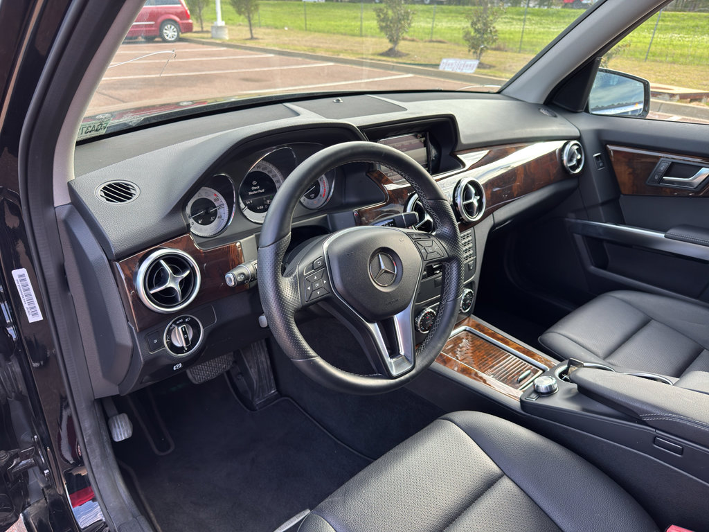 Used 2015 Mercedes-Benz GLK 350 4MATIC image 10