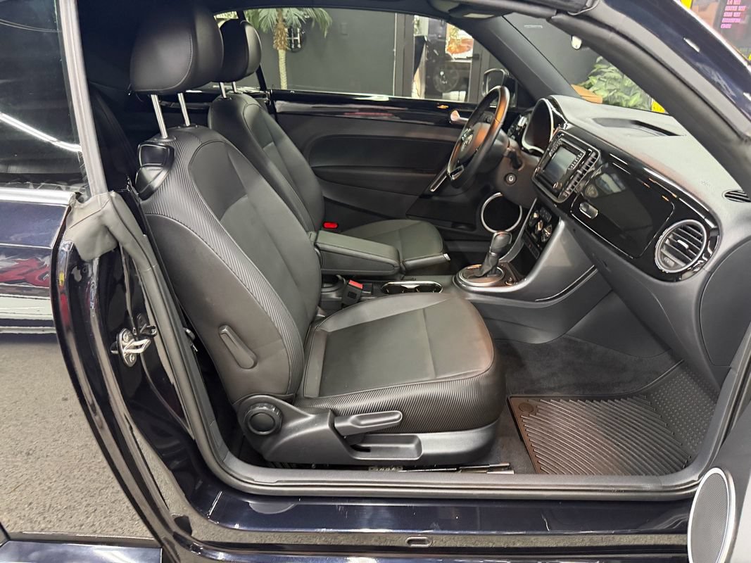 Used 2019 Volkswagen Beetle 2.0T S FWD image 21