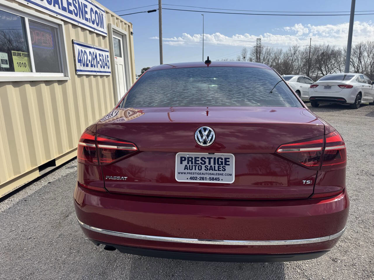 Used 2019 Volkswagen Passat 2.0T Wolfsburg w/ Wheels & Sunroof Package FWD image 5