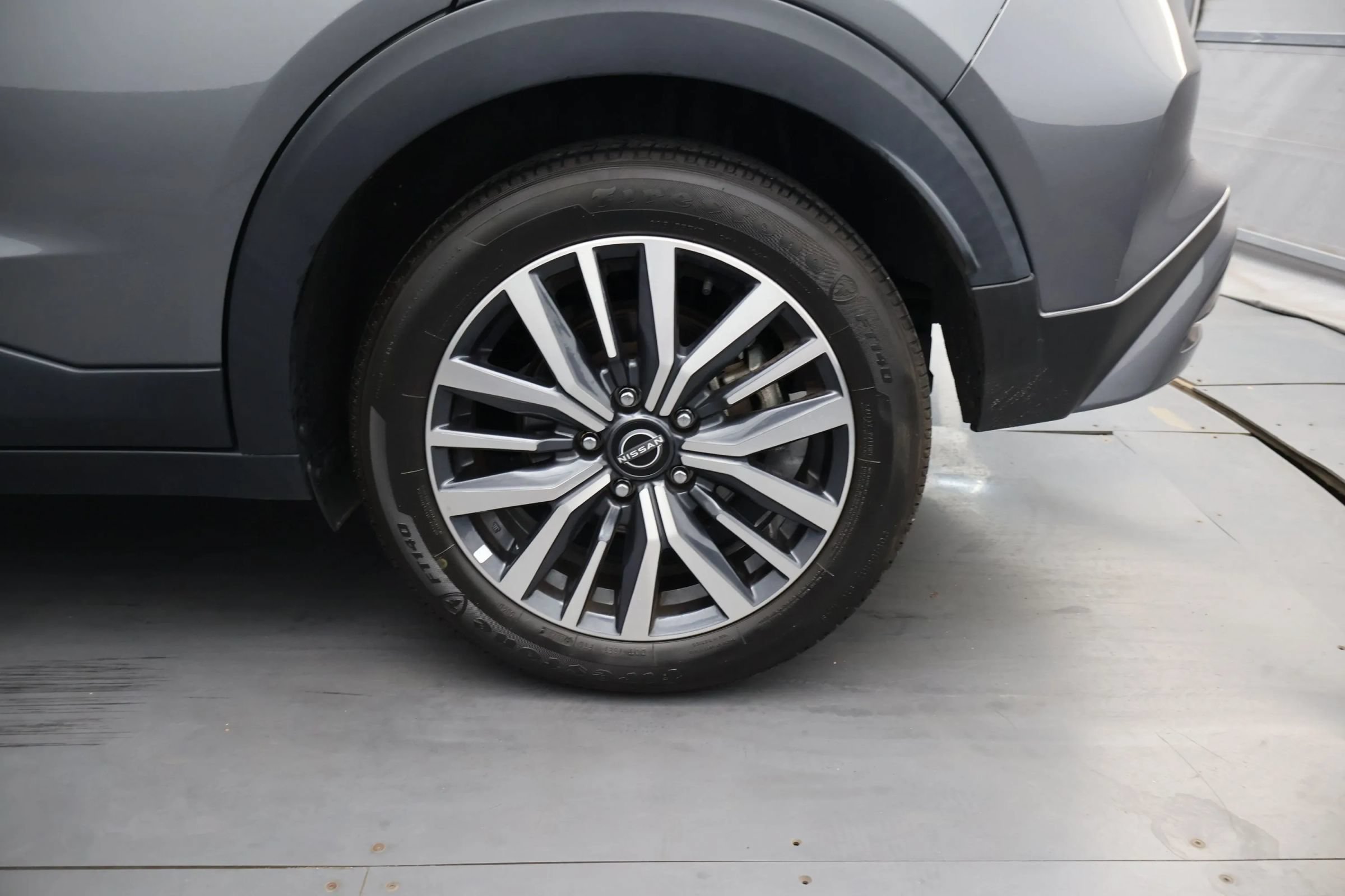 Used 2024 Nissan Kicks SR FWD image 32