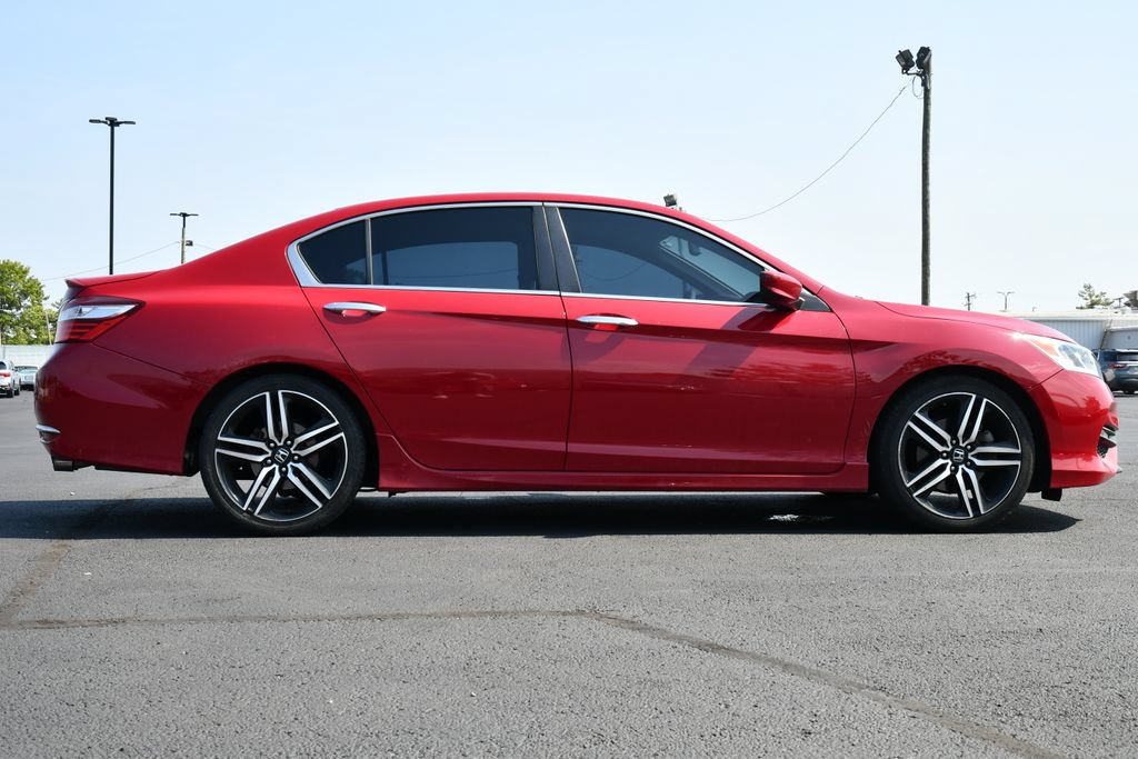Used 2016 Honda Accord Sport image 8