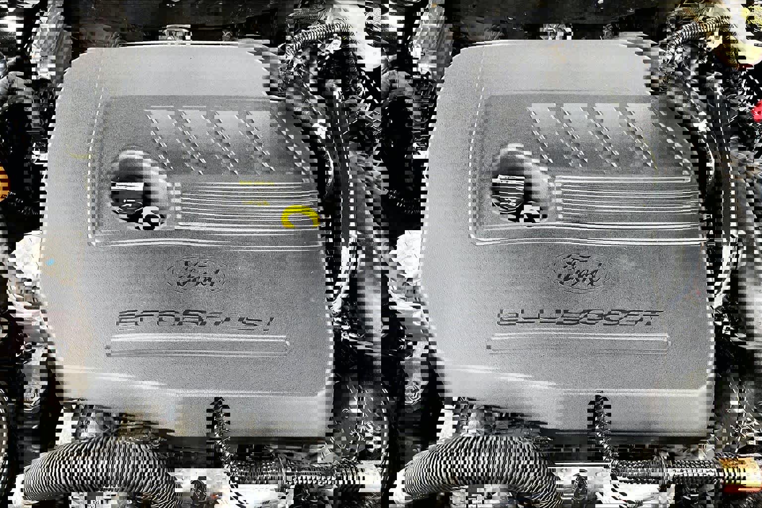 Used 2014 Ford Fusion SE w/ Equipment Group 202A image 32