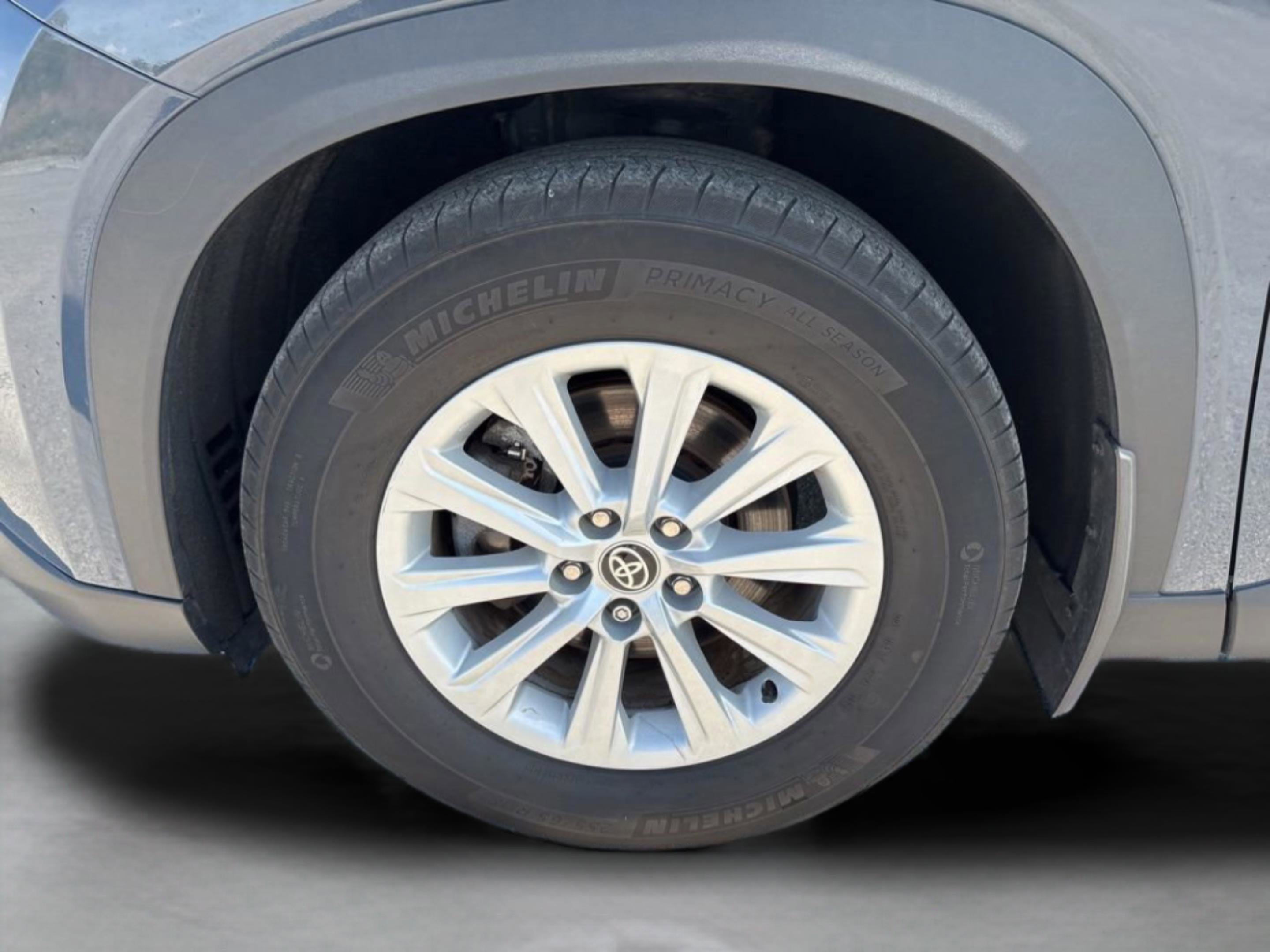 Certified 2024 Toyota Grand Highlander AWD image 46