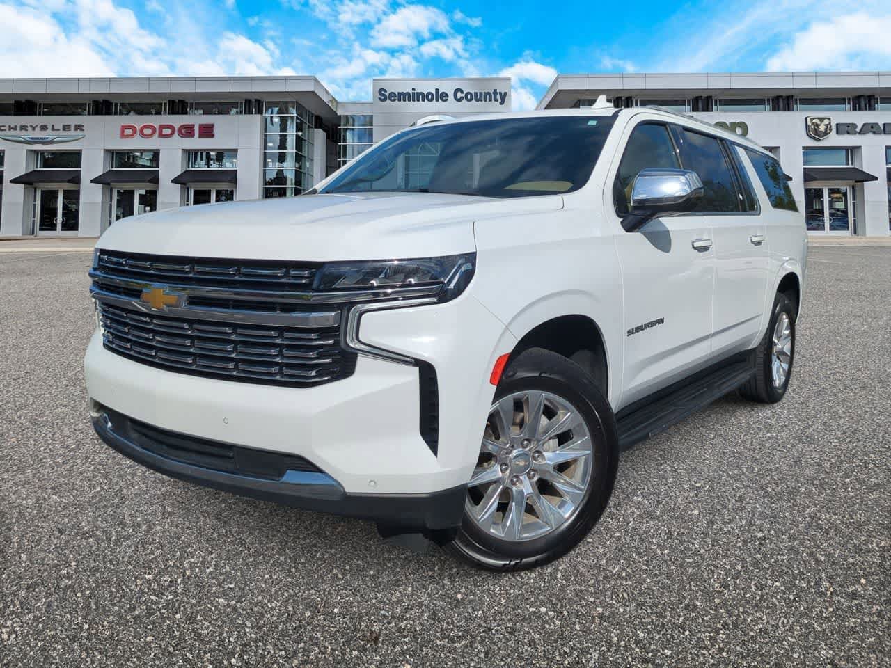 Used 2024 Chevrolet Suburban Premier RWD image 1