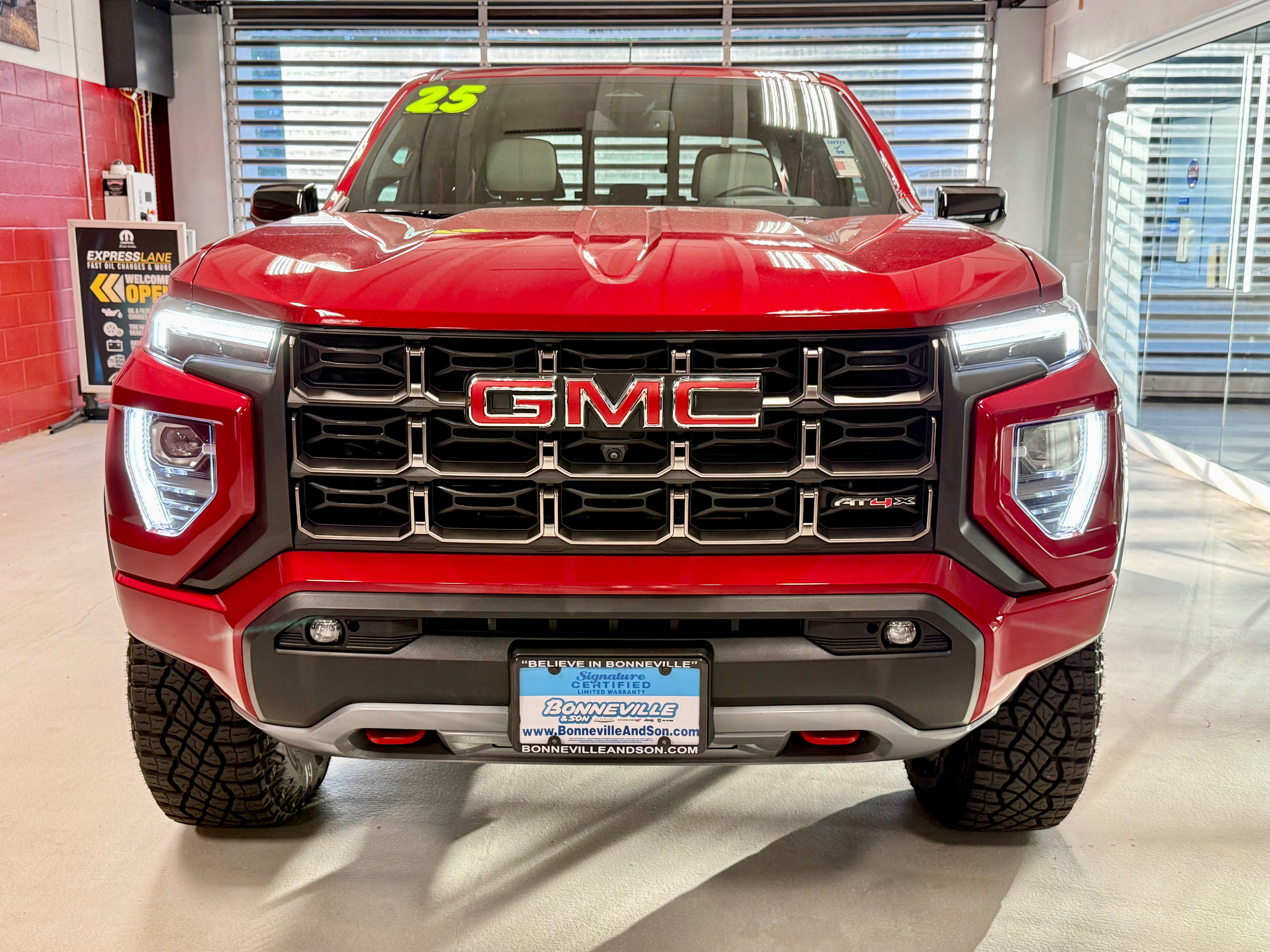 Used 2025 GMC Canyon AT4 w/ AT4X Package AWD/4WD image 13