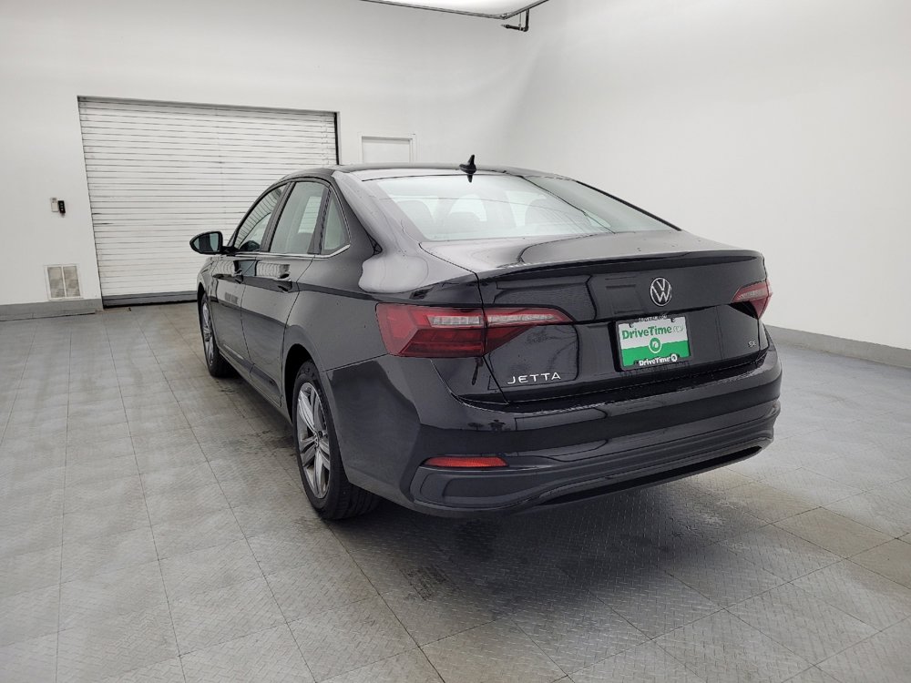 Used 2024 Volkswagen Jetta SE image 6