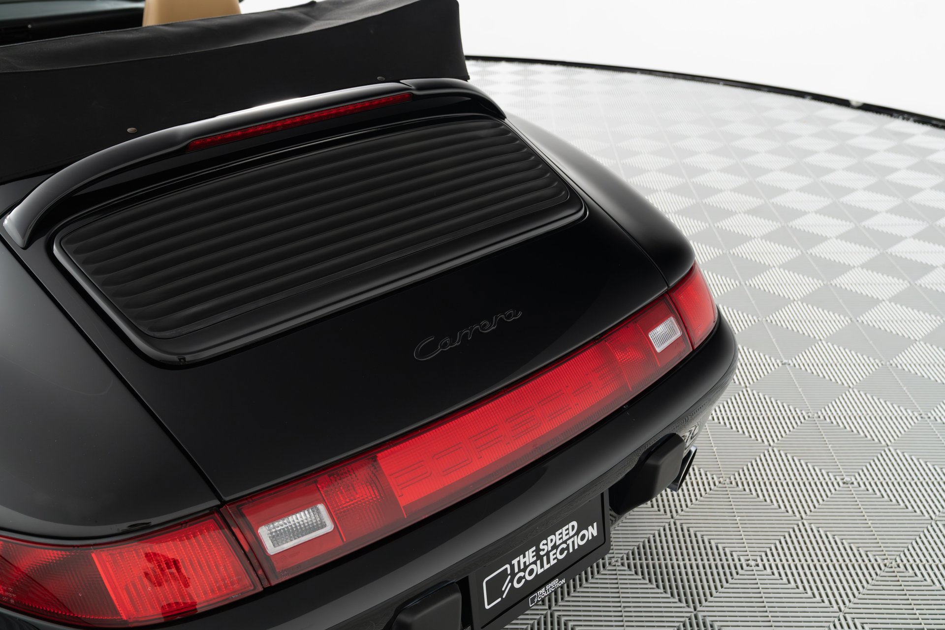 Used 1996 Porsche 911 Carrera RWD image 5