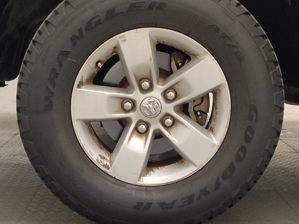 Used 2018 RAM 1500 Classic SLT AWD/4WD image 31