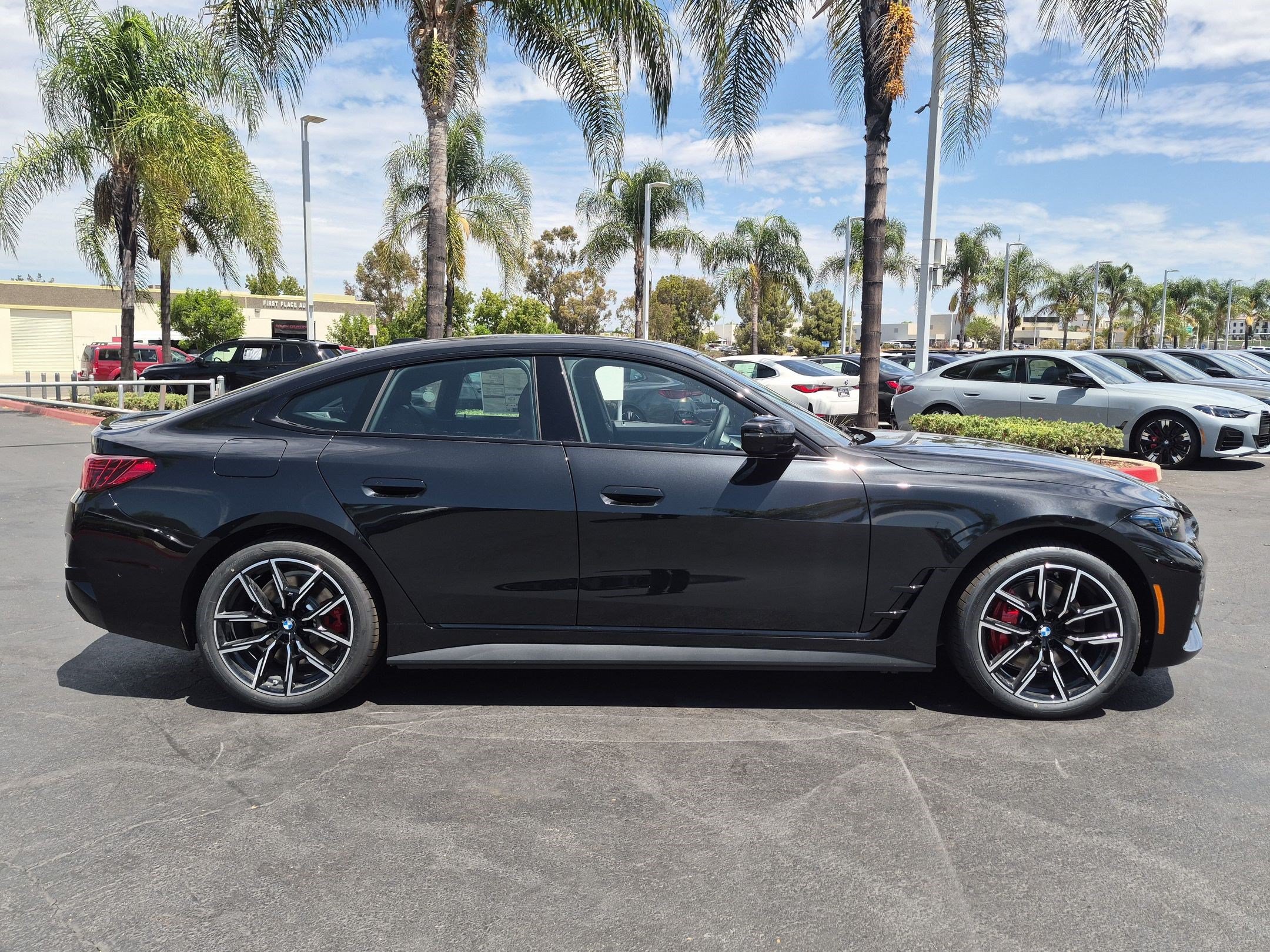 New 2026 BMW i4 eDrive40 w/ M Sport Package RWD image 11
