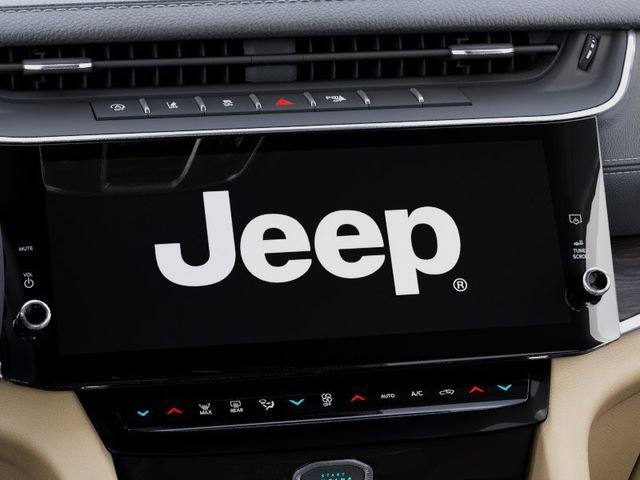 New 2026 Jeep Grand Cherokee Limited w/ Limited Altitude Package AWD/4WD image 18