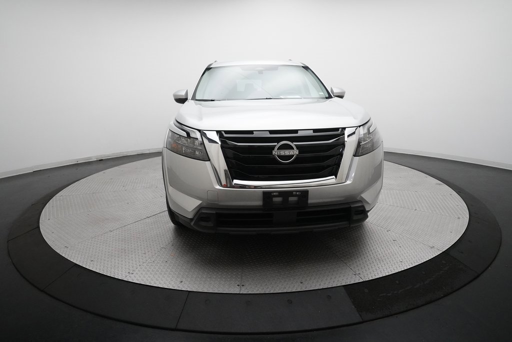 Certified 2024 Nissan Pathfinder SV image 10