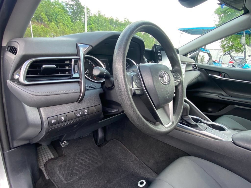 Used 2023 Toyota Camry LE FWD image 8