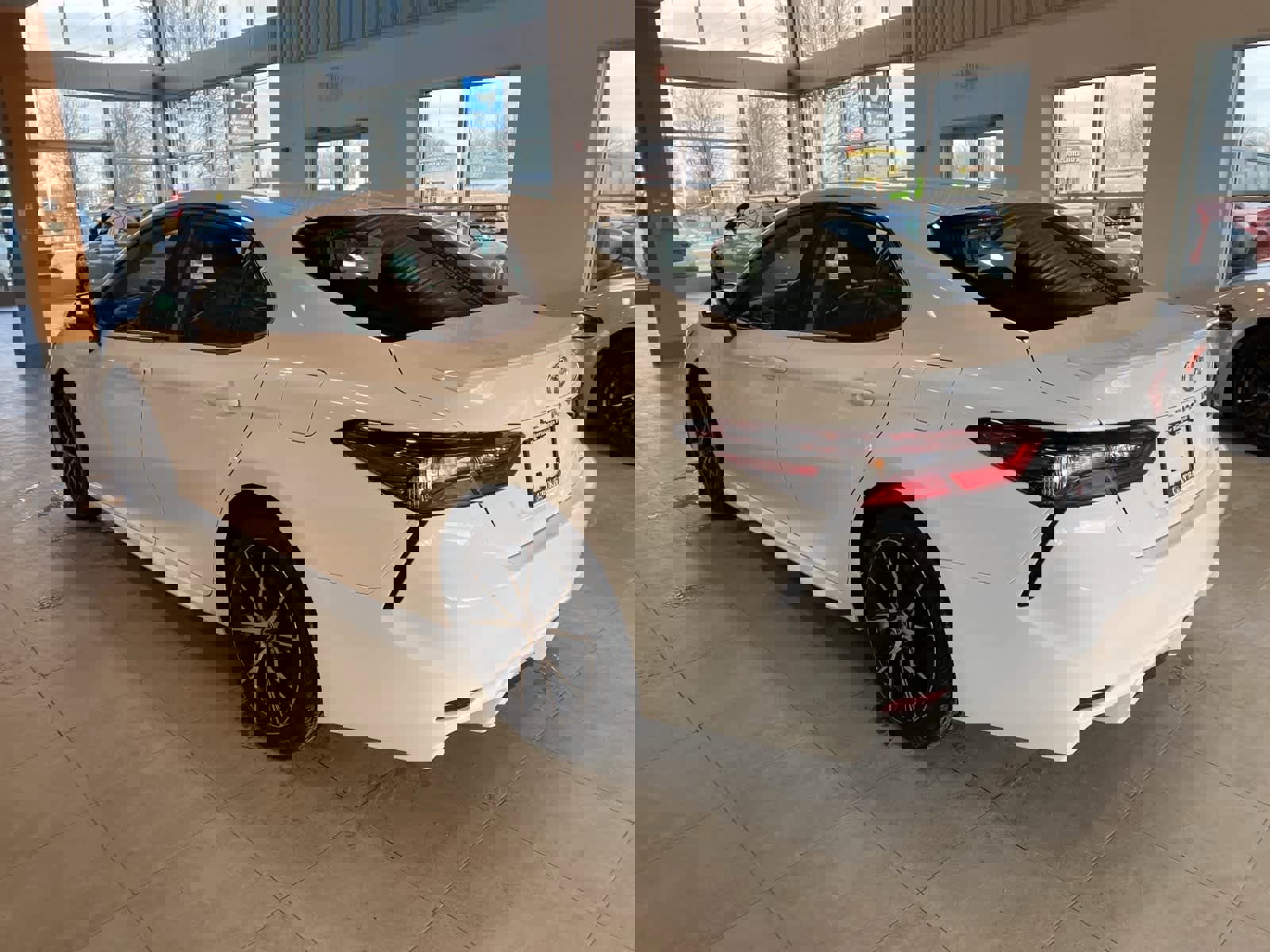 Used 2024 Toyota Camry SE image 3