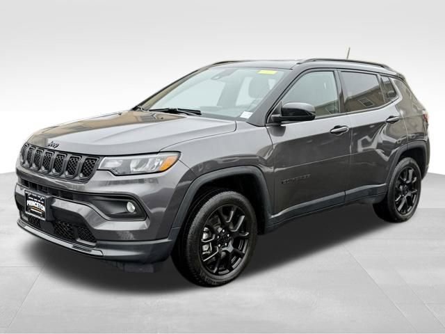 Certified 2023 Jeep Compass Altitude w/ Sun and Sound Group image 3