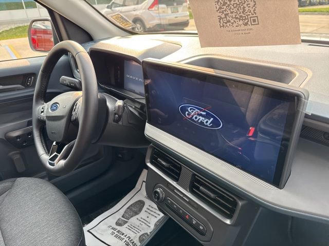 New 2025 Ford Maverick XLT w/ XLT Luxury Package image 16
