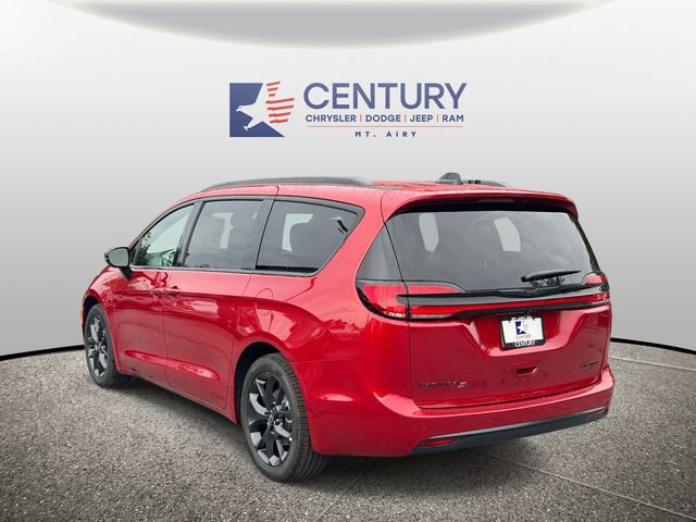 New 2026 Chrysler Pacifica Limited image 4