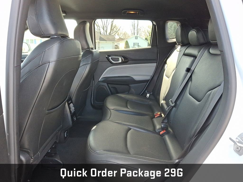 Used 2025 Jeep Compass Limited image 11