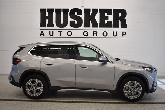 Used 2025 BMW X1 xDrive28i w/ Convenience Package AWD/4WD image 2