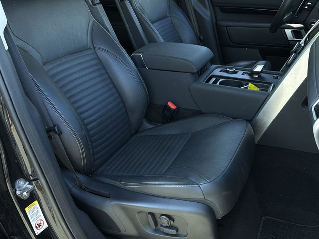 Used 2024 Land Rover Discovery S AWD/4WD image 34