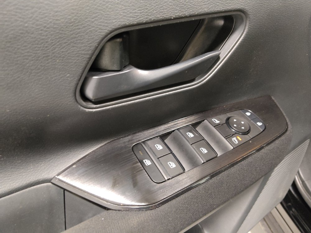 Used 2025 Nissan Kicks S FWD image 27