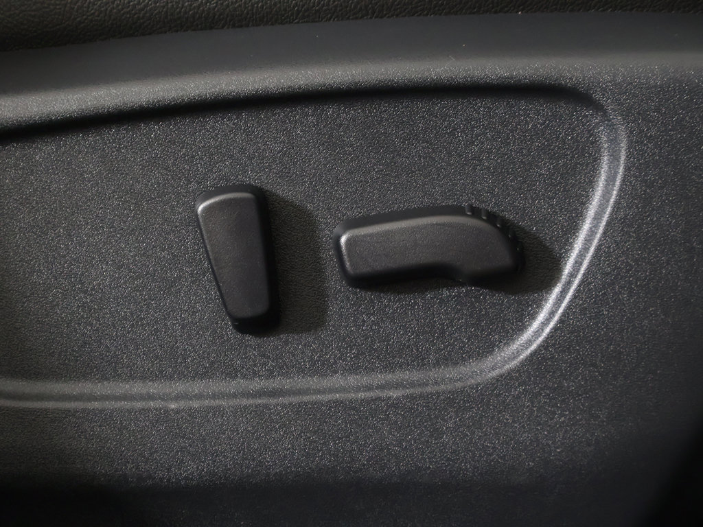Used 2019 Nissan Rogue SL AWD/4WD image 33