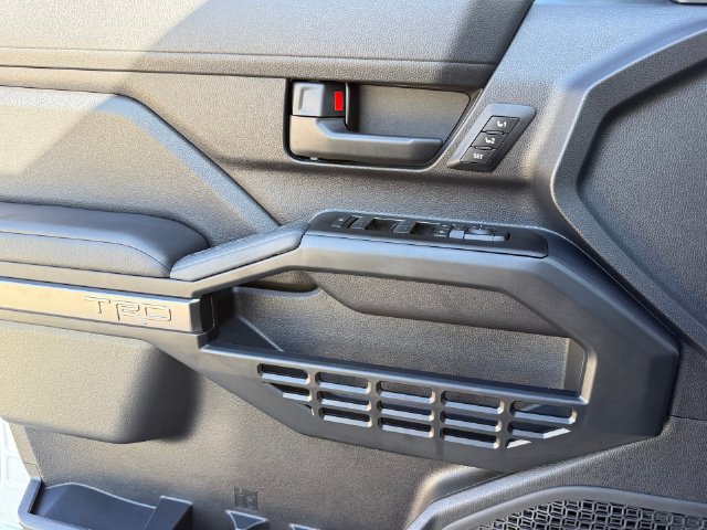 Used 2026 Toyota 4Runner TRD Off-Road Premium AWD/4WD image 23
