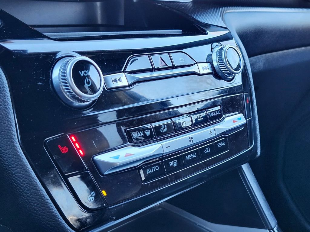 Certified 2022 Ford Explorer ST-Line w/ Class IV Trailer Tow Package image 25