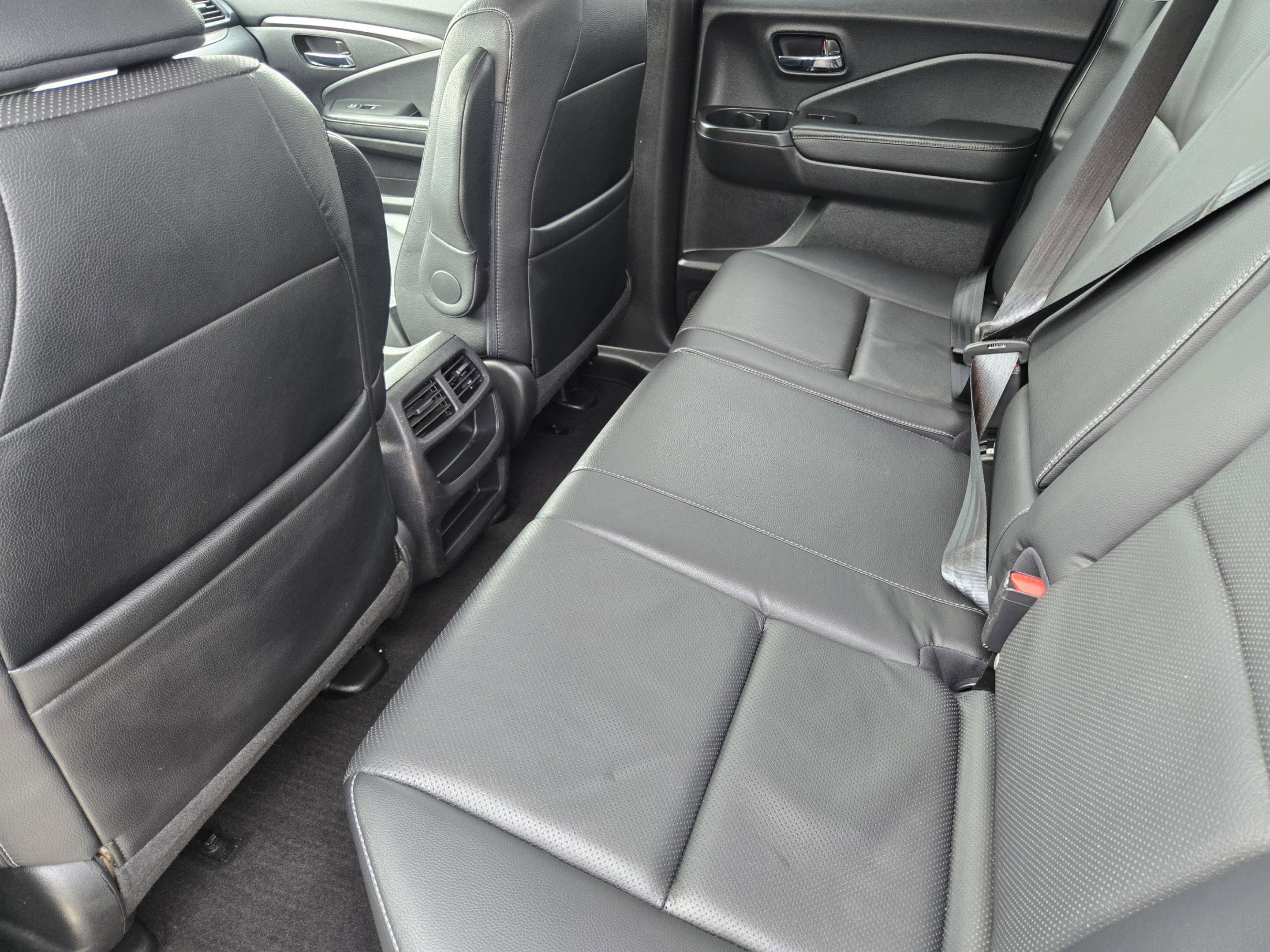 Used 2017 Honda Ridgeline RTL image 11